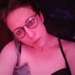 Meet your Posher, Kira